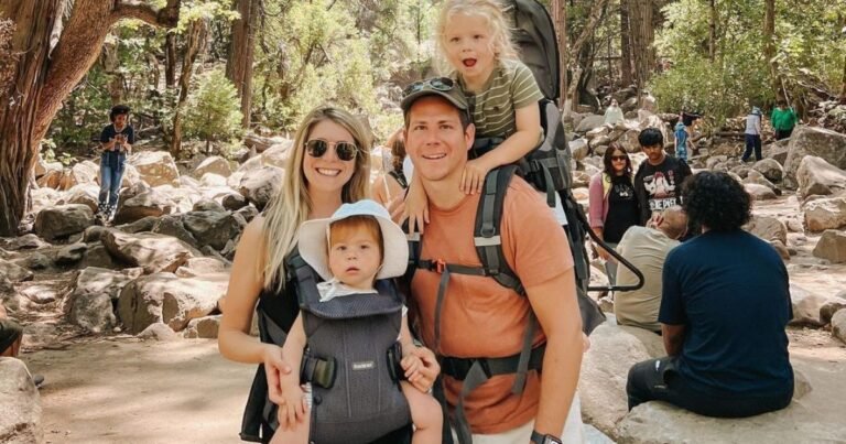 Travel With Kids Tips: A Complete Guide for Stress-Free Family Adventures travel with kids tips