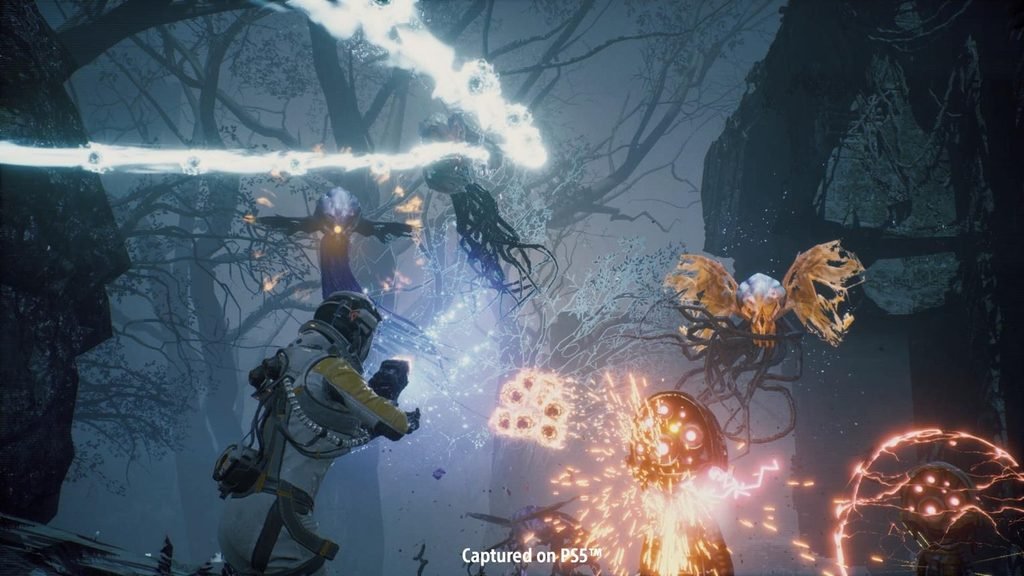 Returnal roguelike sci-fi action game featuring a space explorer battling alien enemies on a mysterious planet 🎮